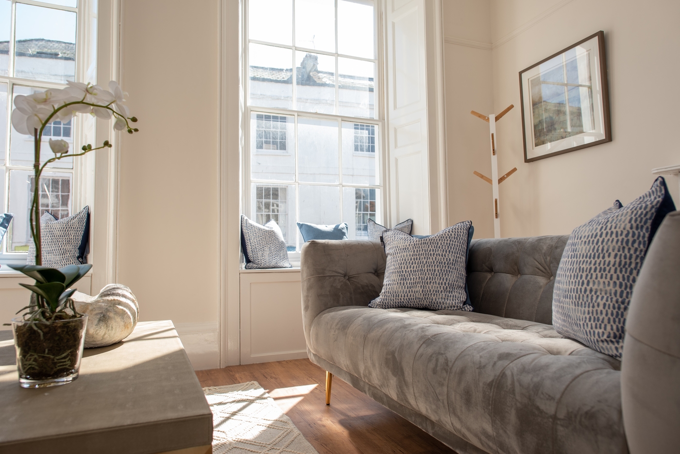 Airbnb furniture packages London, UK | Air bnb Furniture Rental London ...