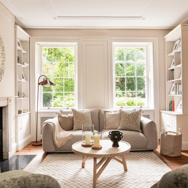 Transformation by a London house stager, revealing how layout and styling can transform a property’s first impression.